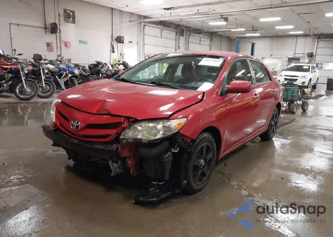 2011 Toyota Corolla Le z USA, uszkodzony, nr VIN 2T1BU4EE6BC702647